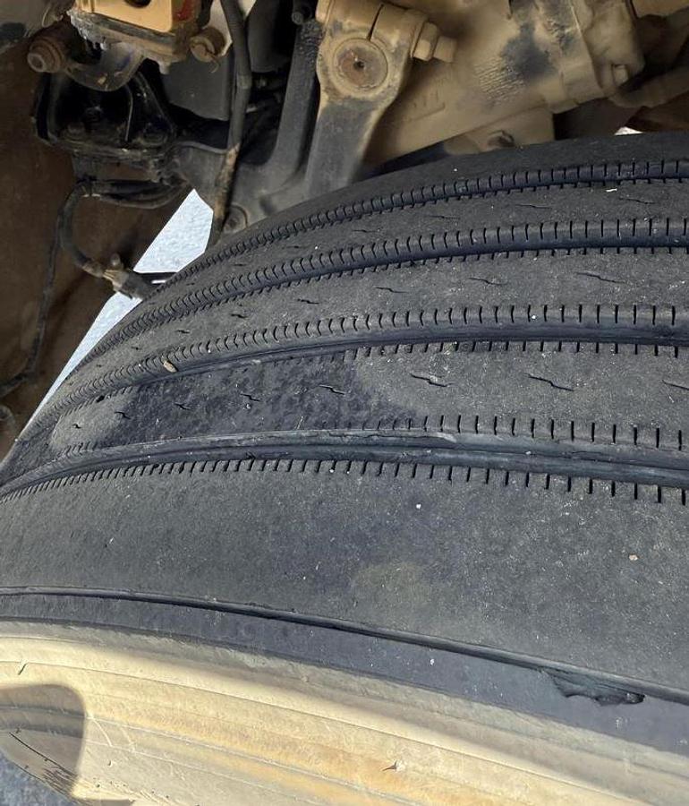 Used 2012 Peterbilt 389 Conventional Sleeper Cab