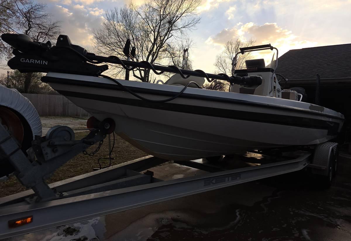 Used 2004 SKEETER ZX22 BAY