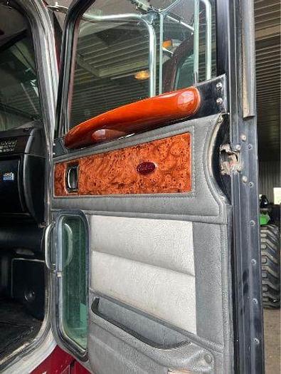 Used 2005 Peterbilt 379