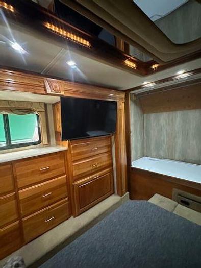 Used 2005 Holiday Rambler Navigator 45PBT