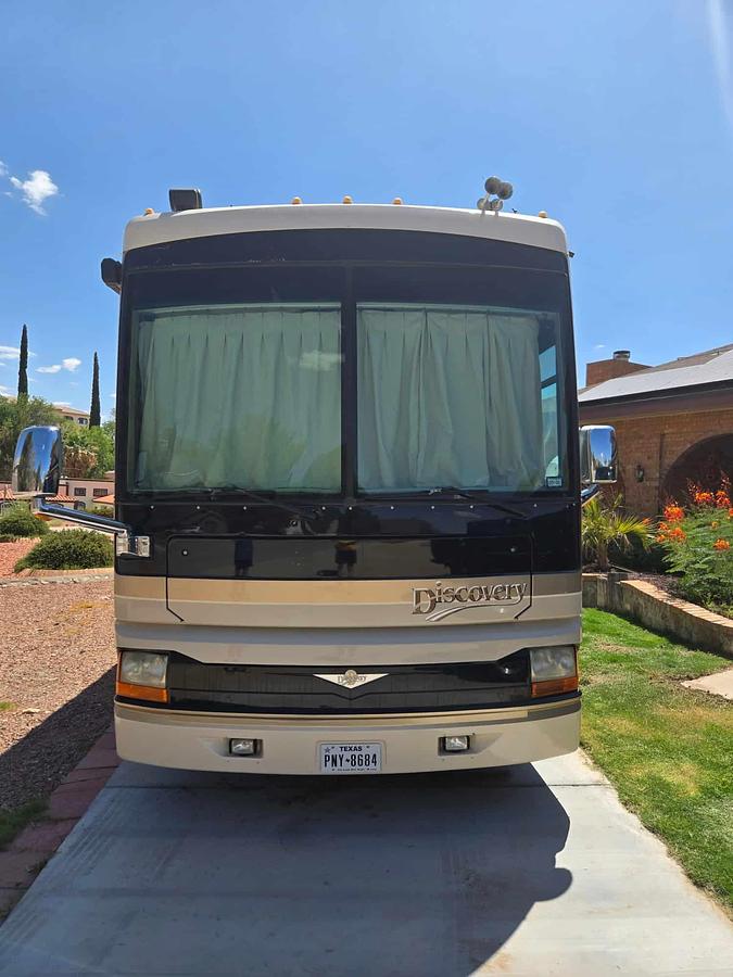 Used 2006 Fleetwood Discovery 39V