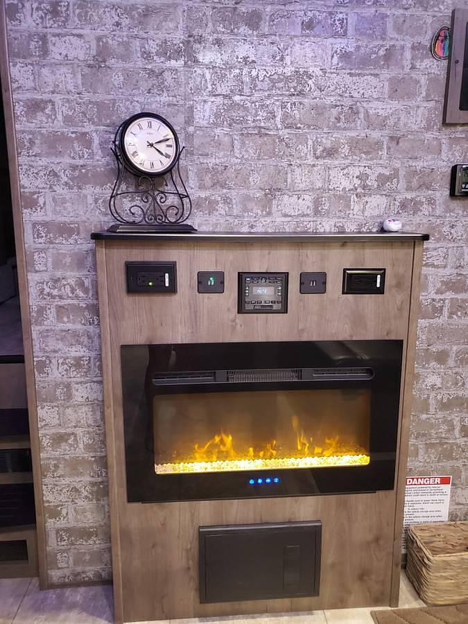 Used 2022 Forest River Vengeance Rogue Armored 371A13 Toy Hauler