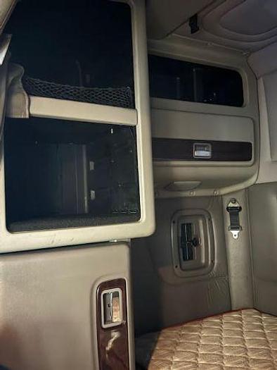 Used 2013 Peterbilt 388