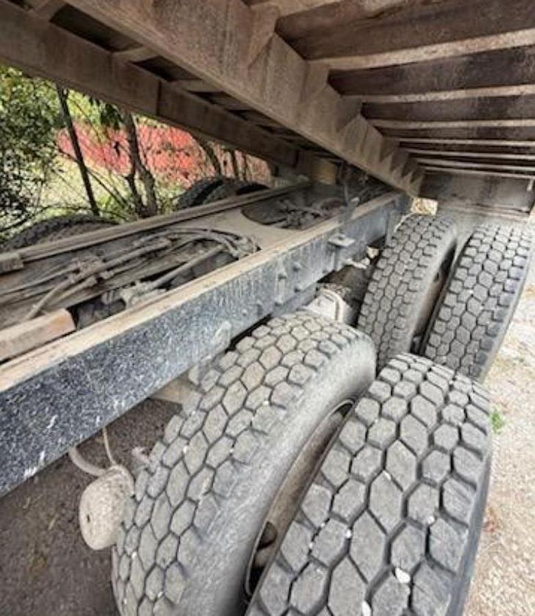 Used 1999 Mack RD690-S Dump Truck