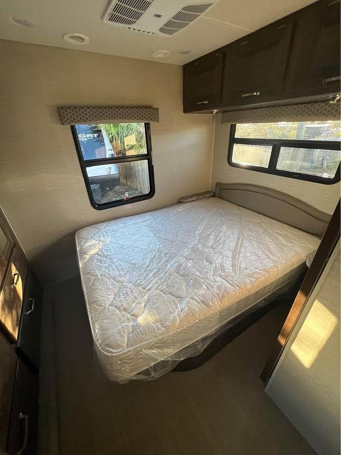 Used 2019 Jayco Greyhawk 31FS