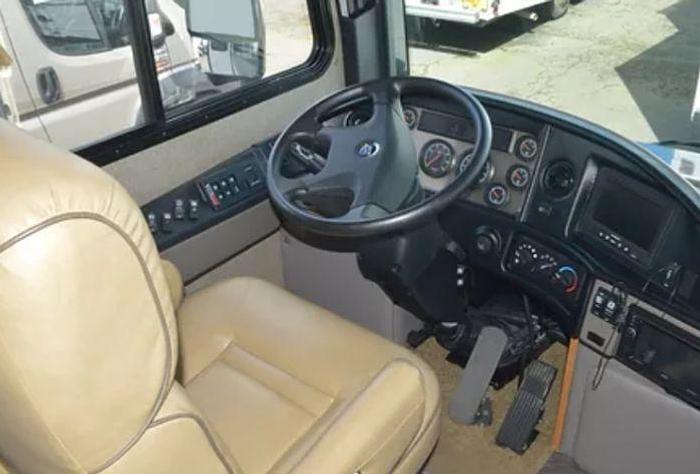 Used 2015 Fleetwood Excursion 35B