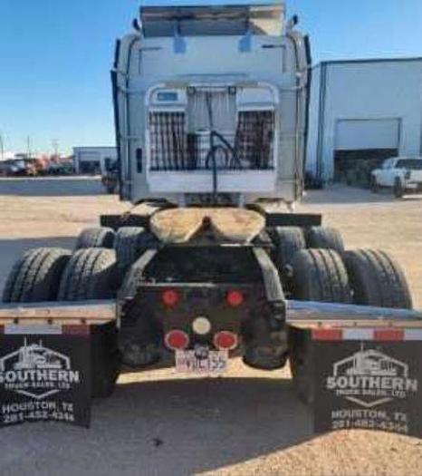 Used 2016 Freightliner CORONADO 132