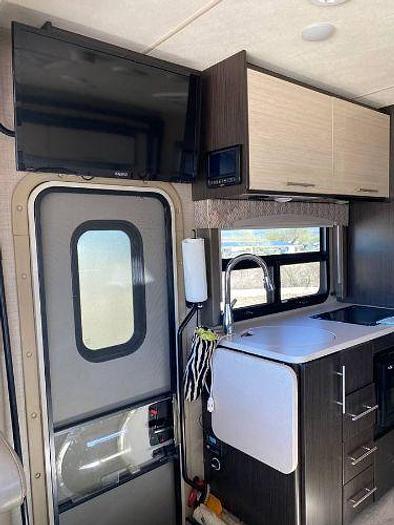 Used 2021 Thor Vegas 24.1