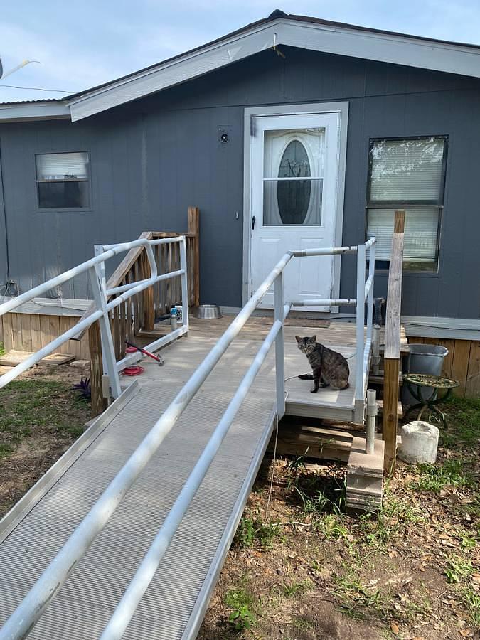 Used 1985 Mobile Home 18x75