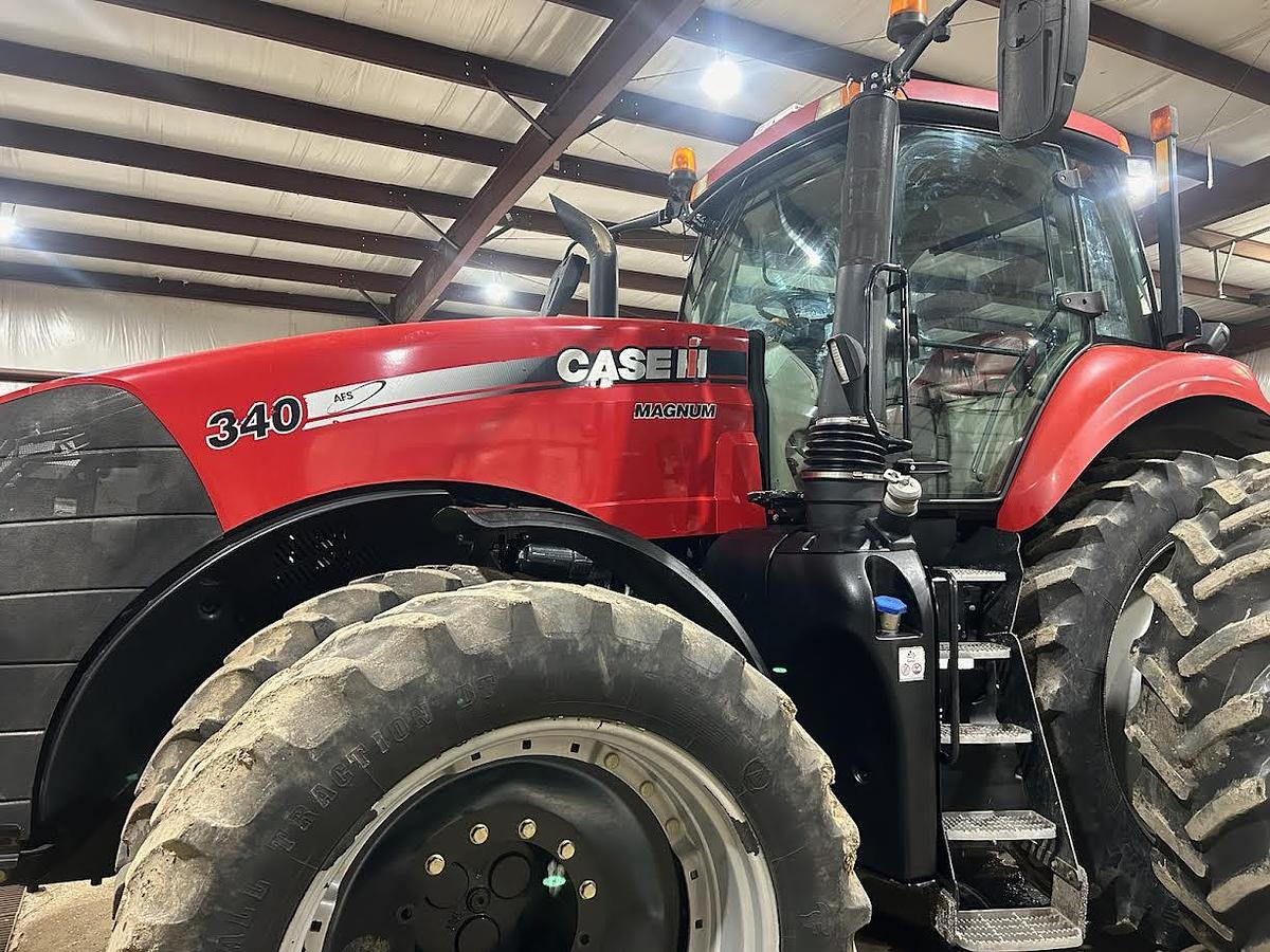 Used 2015 Case International Magnum 340 Tractor