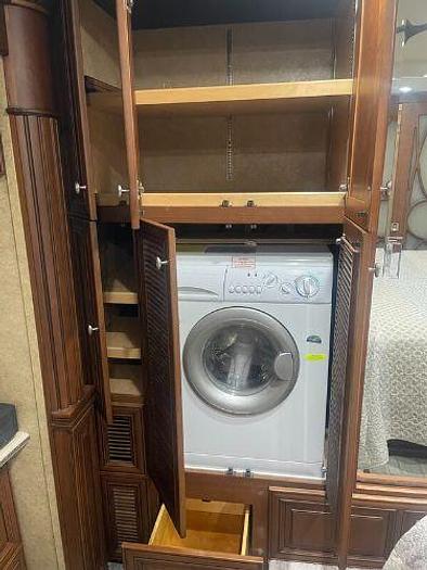 Used 2007 Newmar Essex 4510