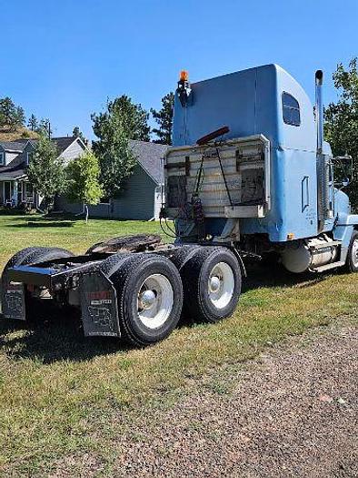 Used 1996 Freightliner FLD120