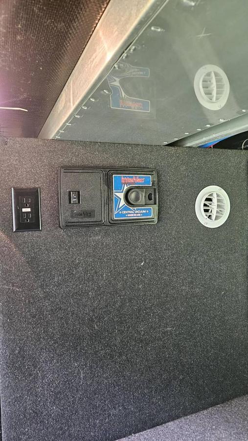 Used 2019 Keystone Montana 3121RL Fifth Wheel