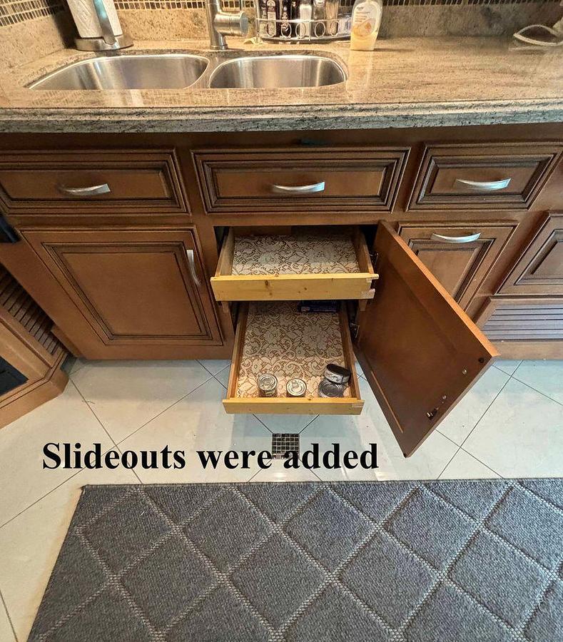 Used 2014 Forest River Berkshire 400QL 41' Class A Motorhome