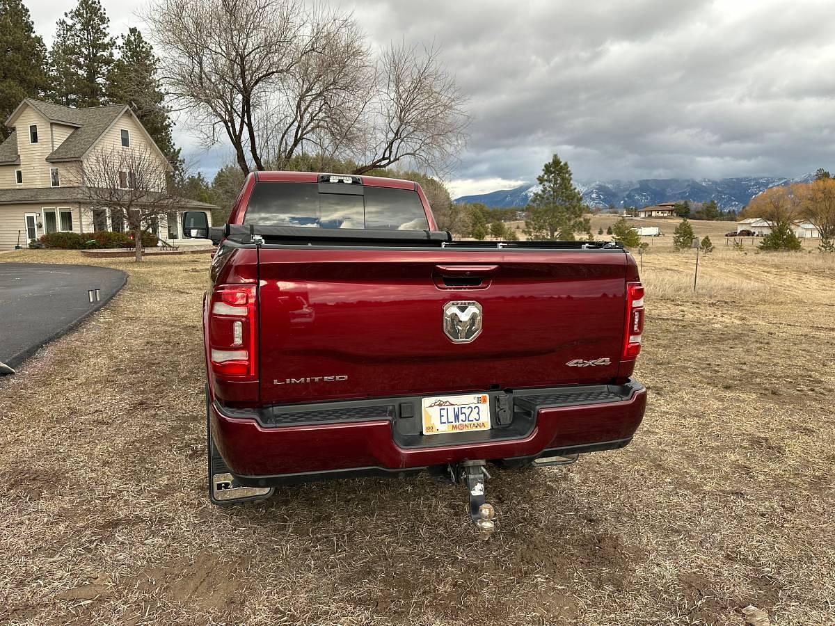 Used  2024 RAM 3500 4X4