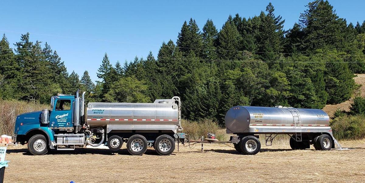 Used 2015 WESTERN STAR 4900 Water Tank Truck