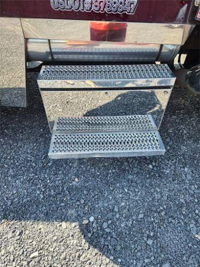 Used 2006 Peterbilt 379