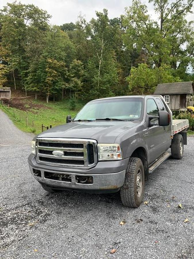 Used 2006 Ford F-350 Super Duty Flatbed Pickup