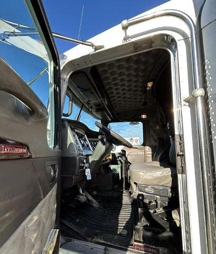 Used 2014 KENWORTH T800