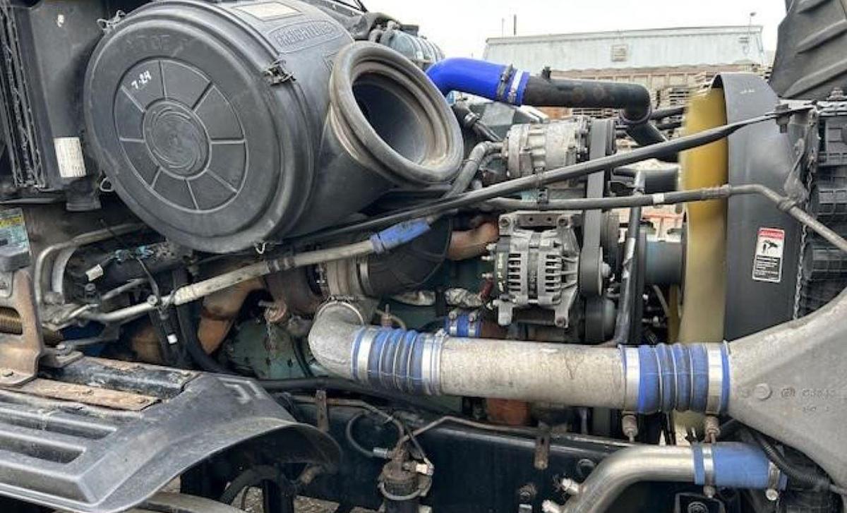 Used 2017 Freightliner Columbia 120