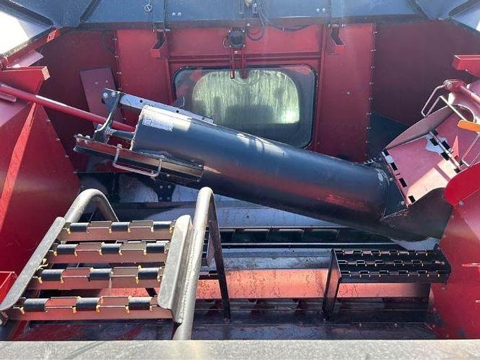 Used 2010 Case IH 7120