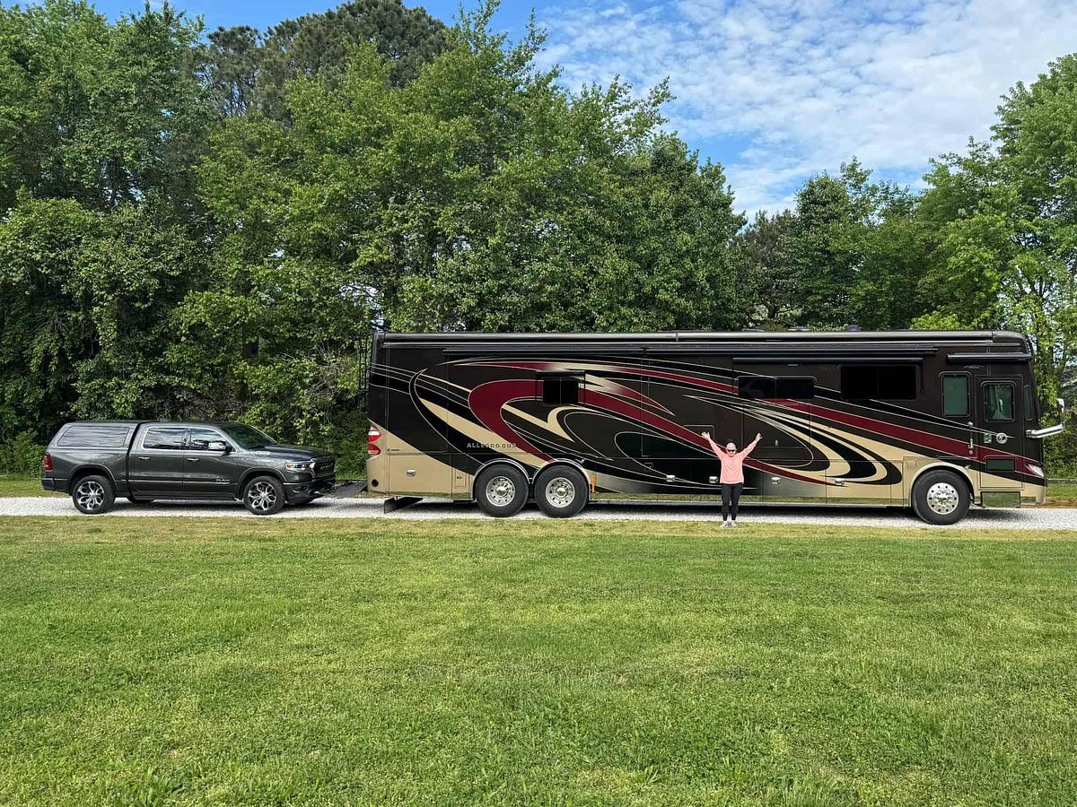 Used 2007 Newmar Essex 4510