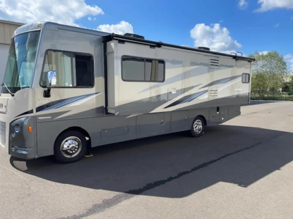 Used 2020 Winnebago Vista 29V