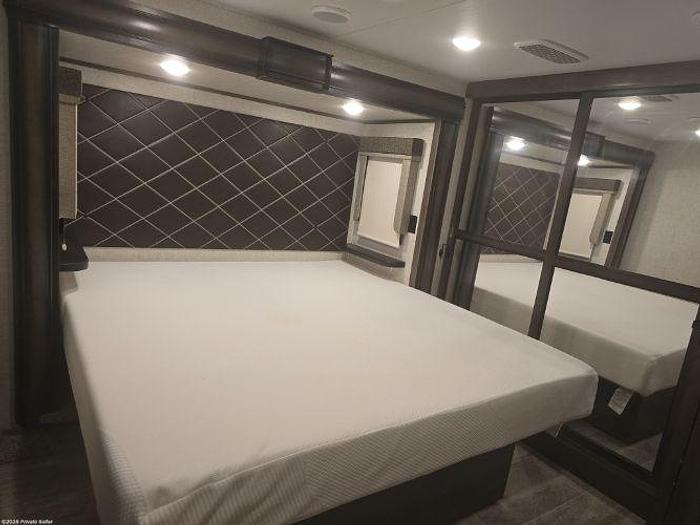 Used 2019 Keystone Montana 3855BR