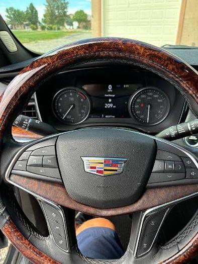 Used 2021 Cadillac XT5 FWD Premium Luxury