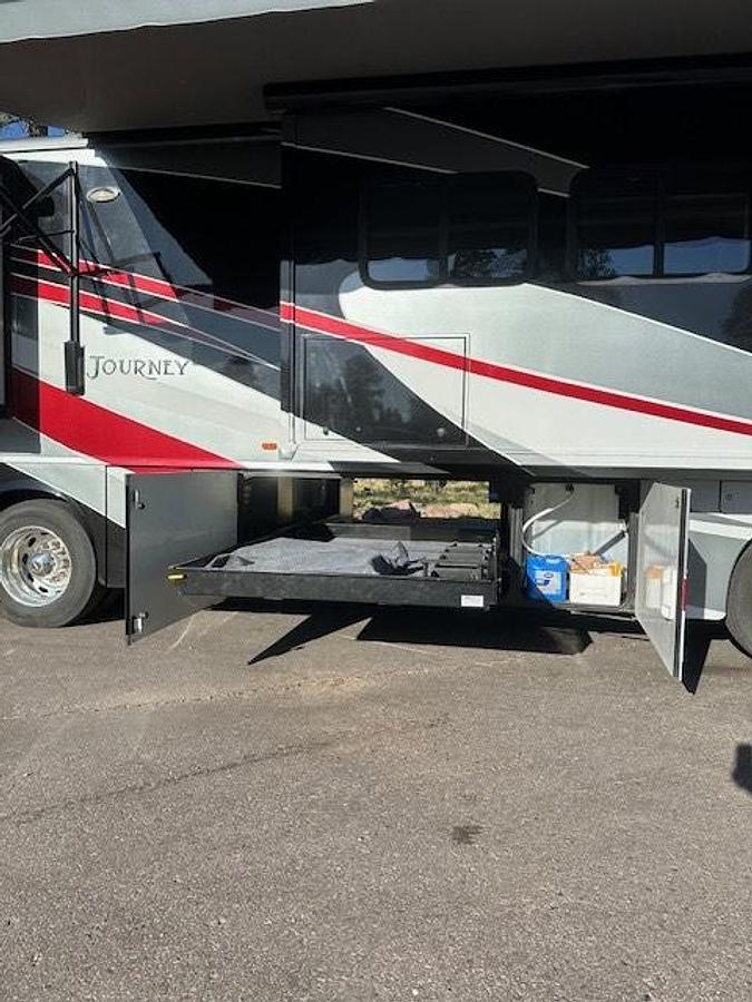 Used 2014 Winnebago Journey 34B Class A Motorhome