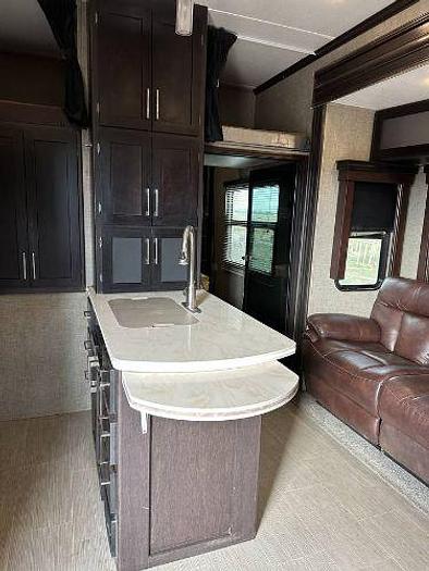 Used 2016 Keystone Raptor 352TS