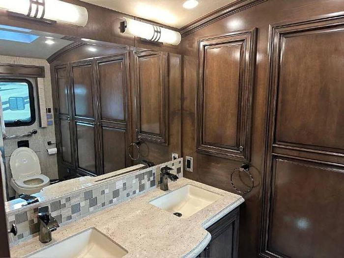 Used 2020 Newmar Dutch Star 4369