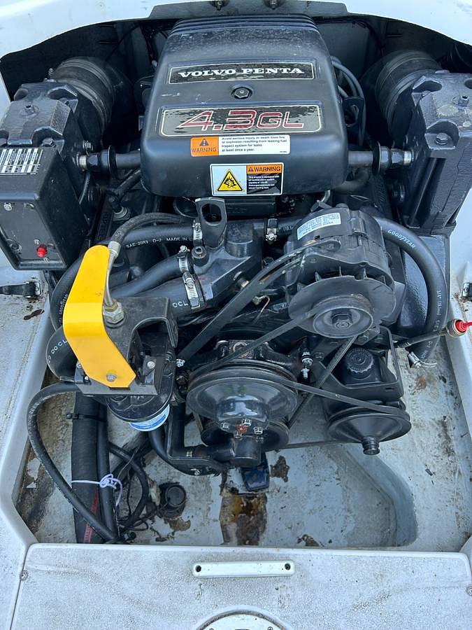 Used 2001 Four Winns Horizon 180