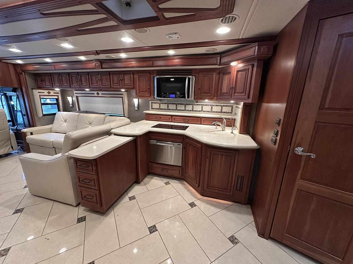 Used 2013 Itasca Ellipse 42QD Class A Motorhome