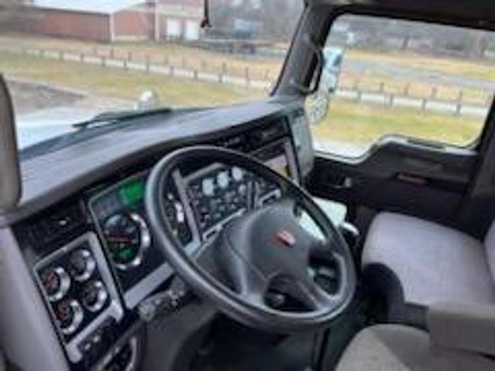 Used 2013 KENWORTH T800 With 2013 Hiab XS 355 Hi Pro Crane