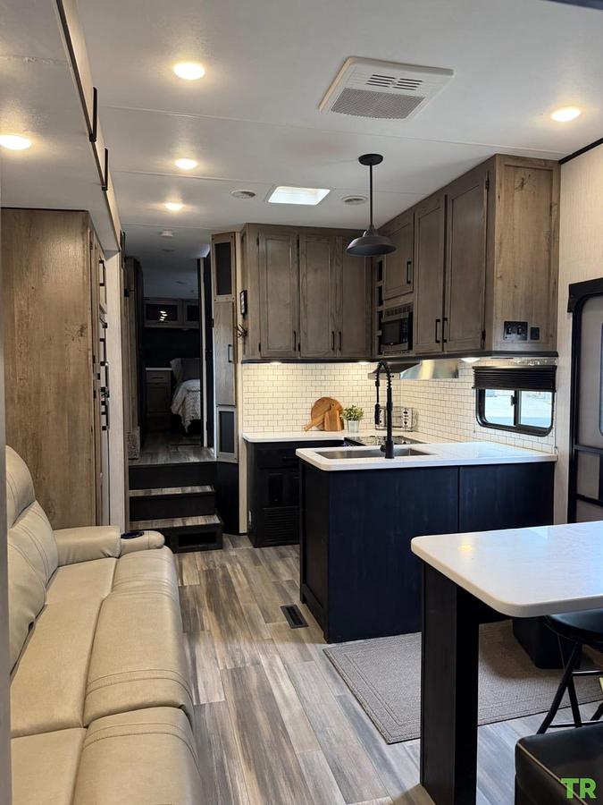 Used 2021 Heartland Gravity 3610 Fifth-Wheel Toy Hauler