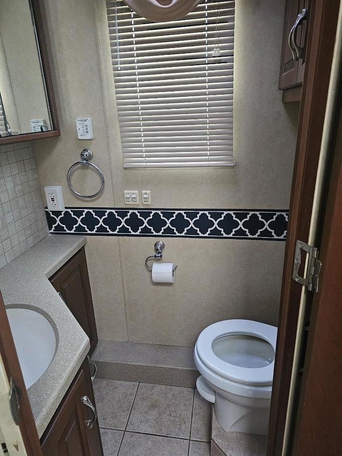 Used 2007 Newmar Kountry Star 3910