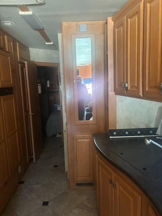 Used 2007 Gulf Stream Coach Friendship G8 8412 Class A Motorhome