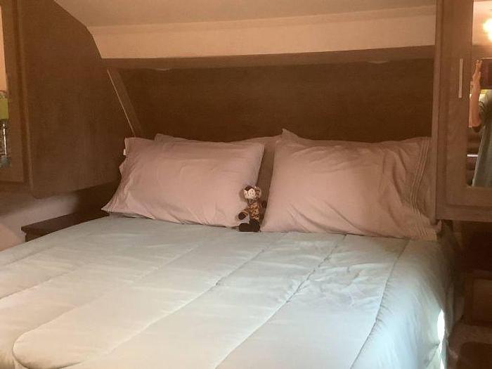 Used 2019 Forest River Wildwood Heritage Glen 272RL