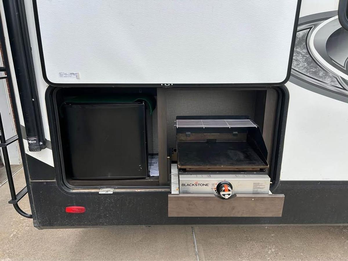 Used 2021 Grand Design Reflection 278BH