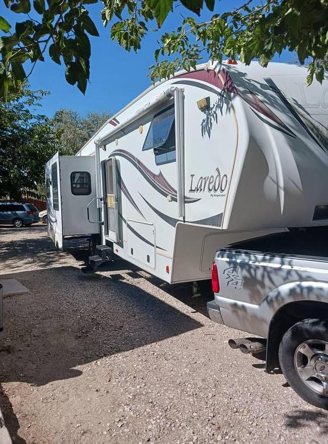 Used 2012 Keystone Loredo 324RL Fifth Wheel