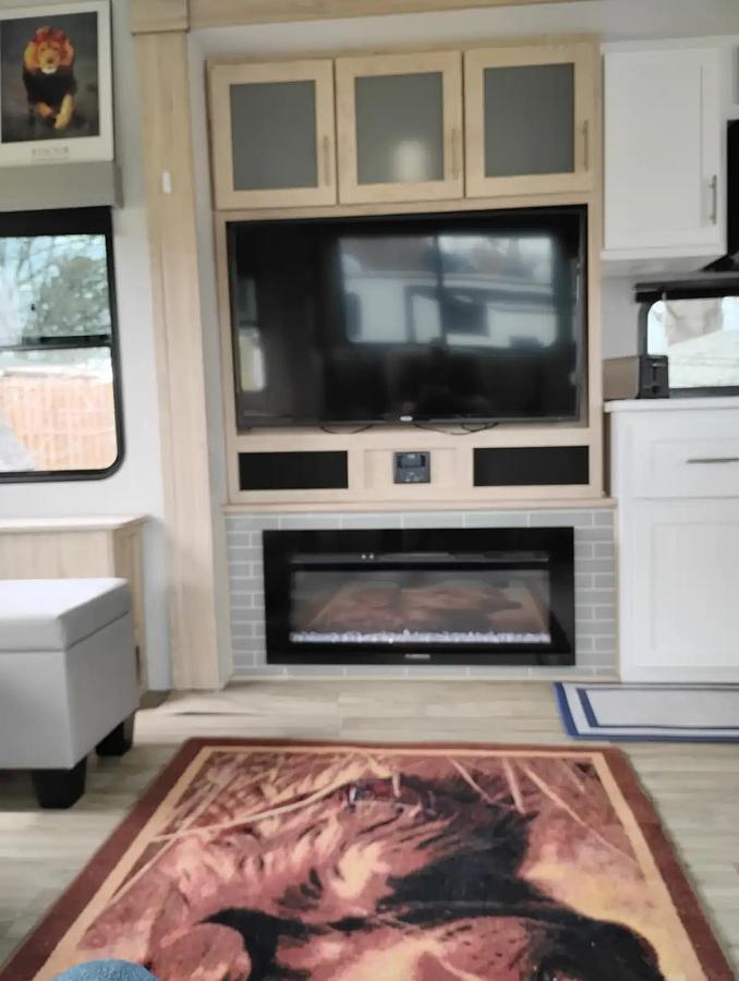 Used 2022 Alliance Avenue Fifth Wheel