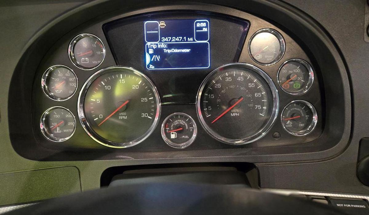 Used 2021 Kenworth T880 Tri Axle Dump Truck