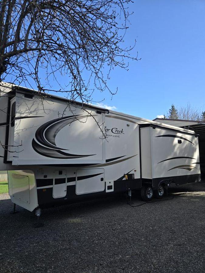 Used 2020 Forest River Cedar Creek Fifth Wheel – Luxury Residential-Style RV
