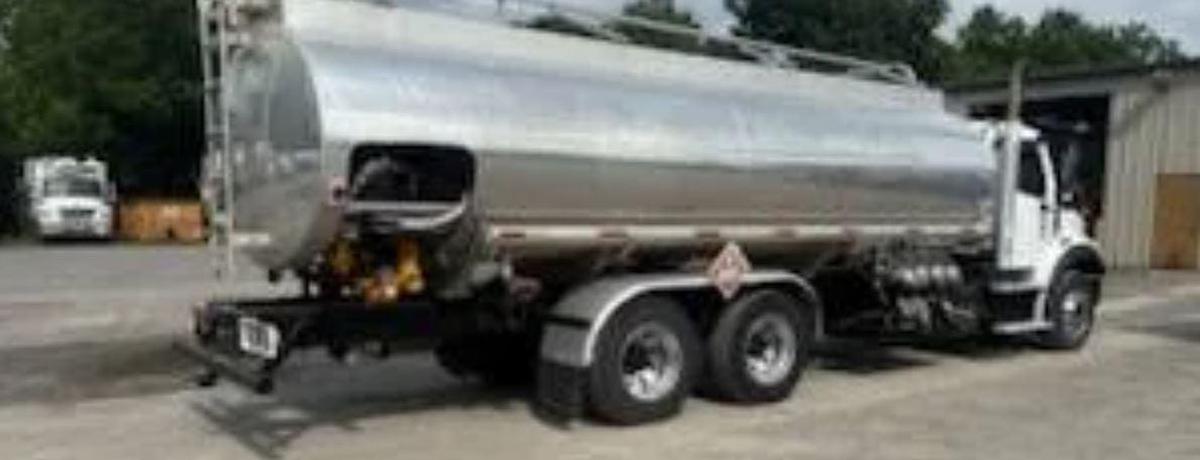 Used 2015 Freightliner Business Class M2 106