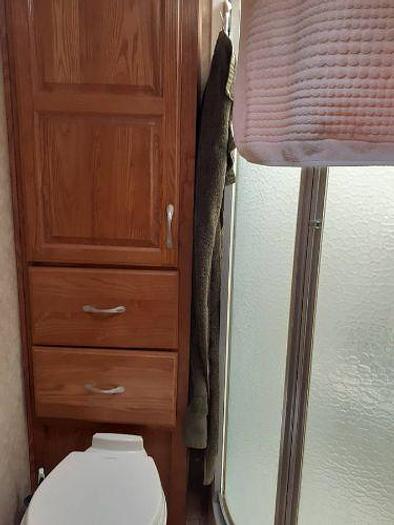 Used 2009 Crossroads Seville 38ft 5th Wheel