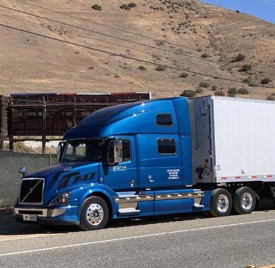 Used 2016 Volvo VNL42T780