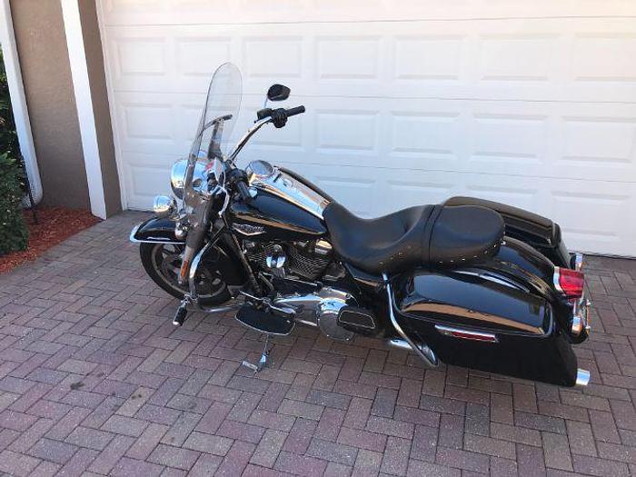 Used 2018 Harley Davidson Road King