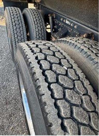 Used 2016 KENWORTH T880