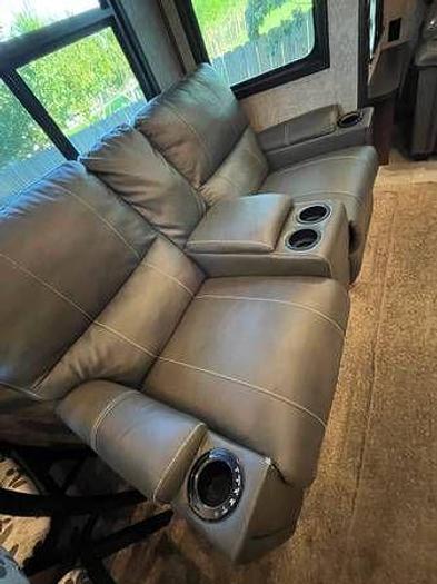 Used 2018 Jayco Northpoint 377RLBH